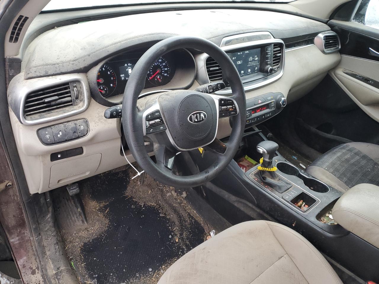 2019 KIA Sorento VIN 5XYPGDA59KG477356 Copart auction photo, front end damage thumbnail 8