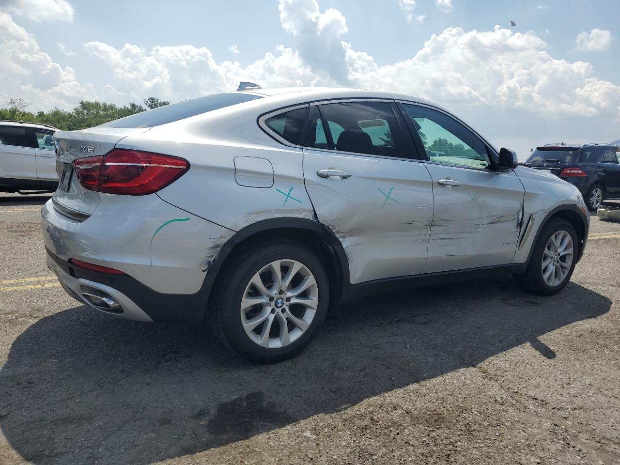 2019 BMW X6 VIN 5UXKU0C57K0S97385 Copart auction photo, side / front end damage thumbnail 3