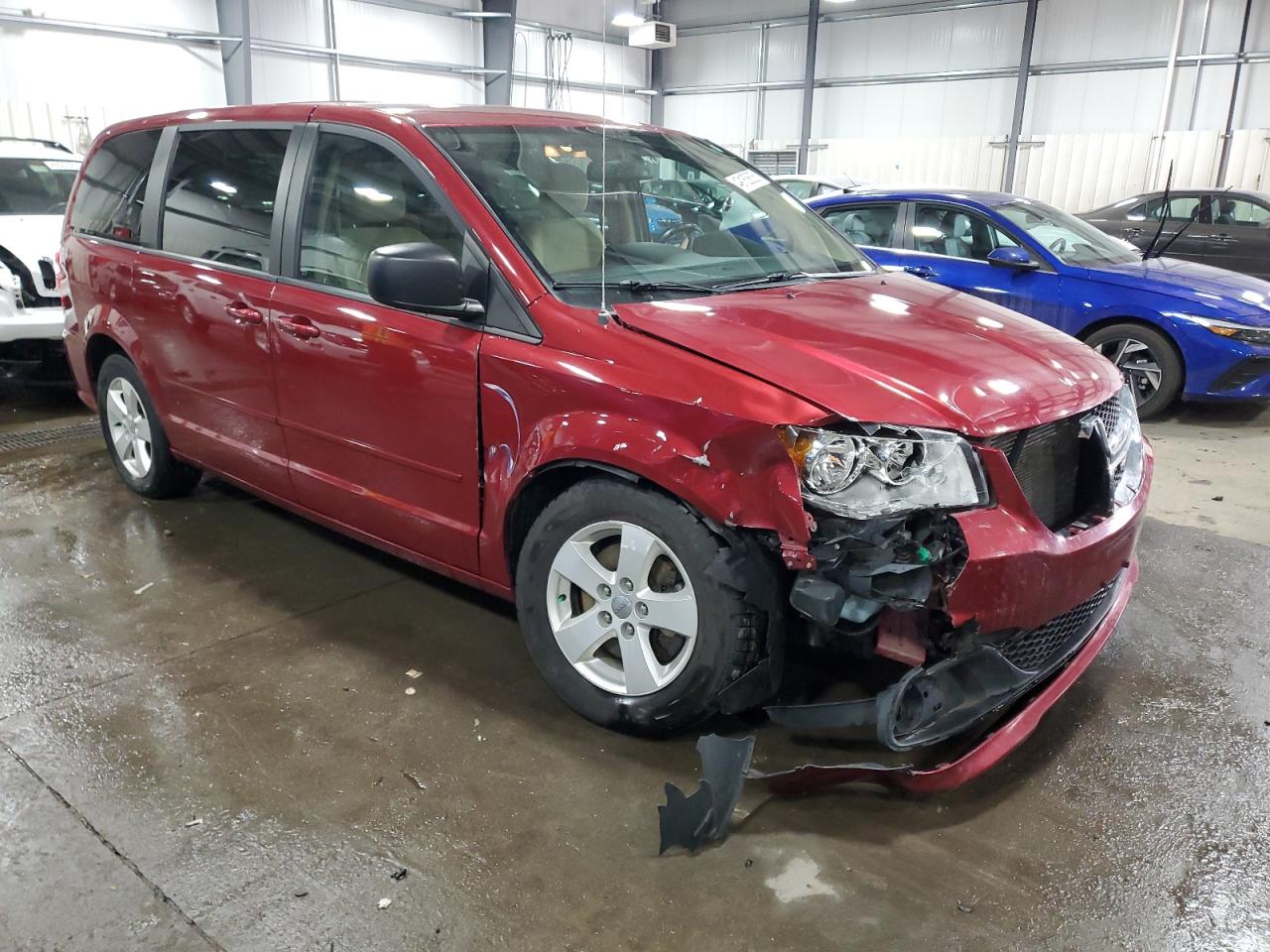 2016 Dodge Caravan VIN 2C4RDGBG7GR192662 Copart auction photo, front end / side damage thumbnail 4
