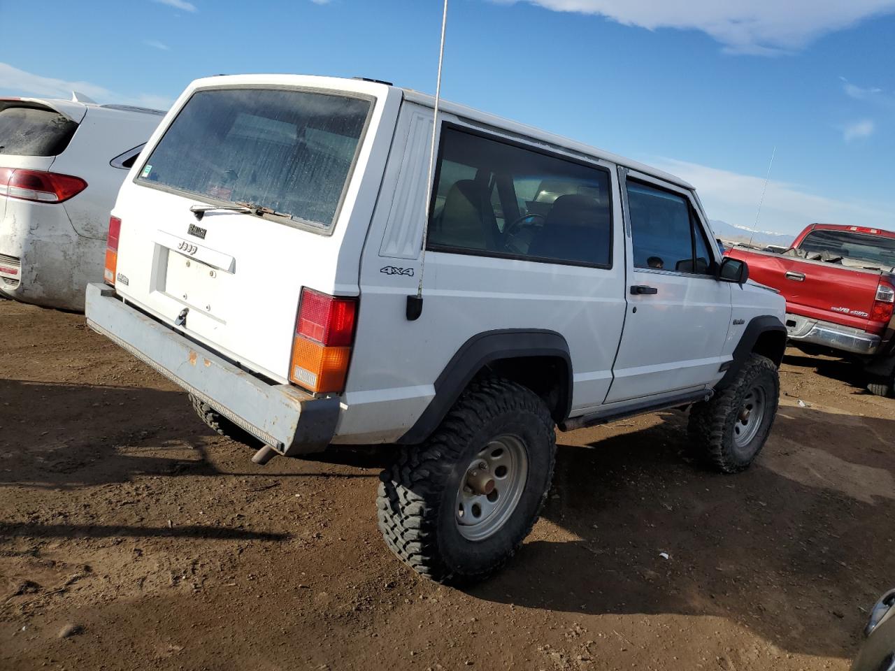 1995 Jeep Grand Cherokee VIN 1J4FJ27S8SL664326 Copart auction photo, undercarriage damage thumbnail 3
