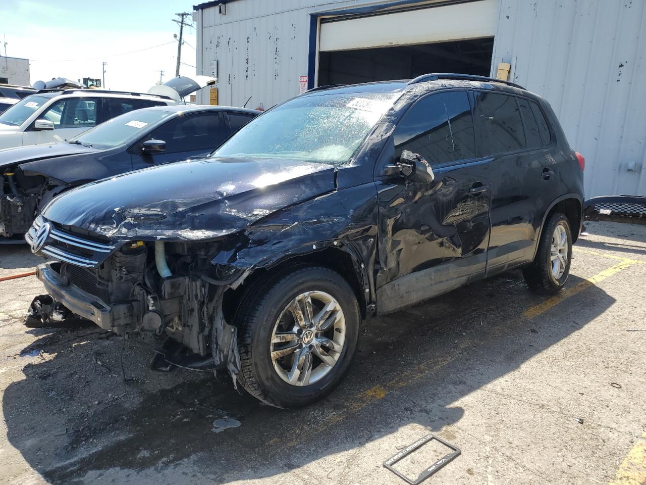 2017 Volkswagen Tiguan VIN WVGBV7AX3HK027221