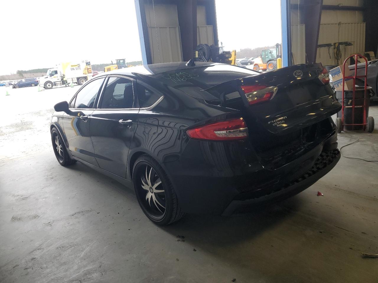 2019 Ford Fusion VIN 3FA6P0LU2KR182538 Copart auction photo, rear end damage thumbnail 2