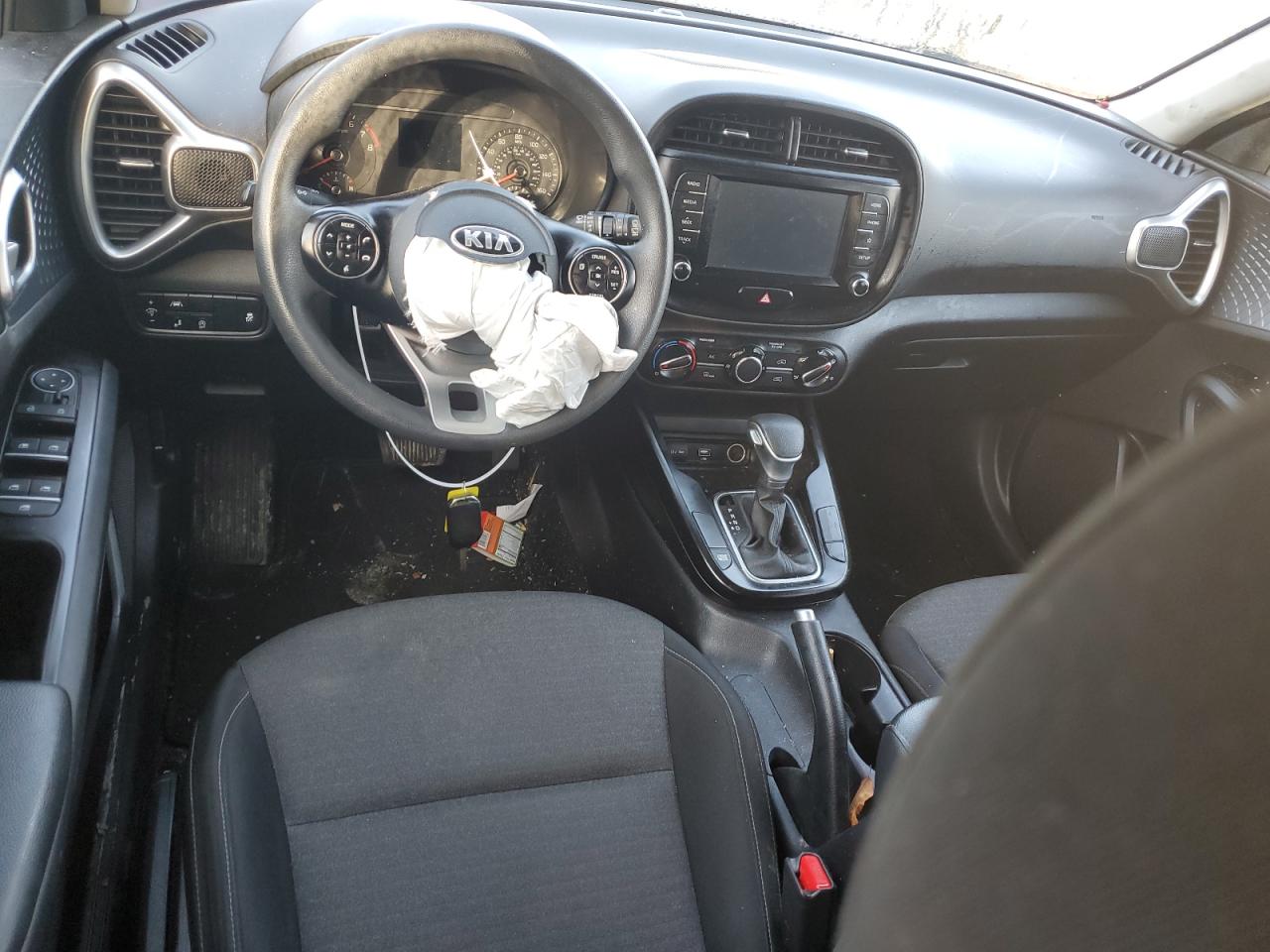 2020 KIA Soul VIN KNDJ23AUXL7007101 Copart auction photo, front end / side damage thumbnail 8