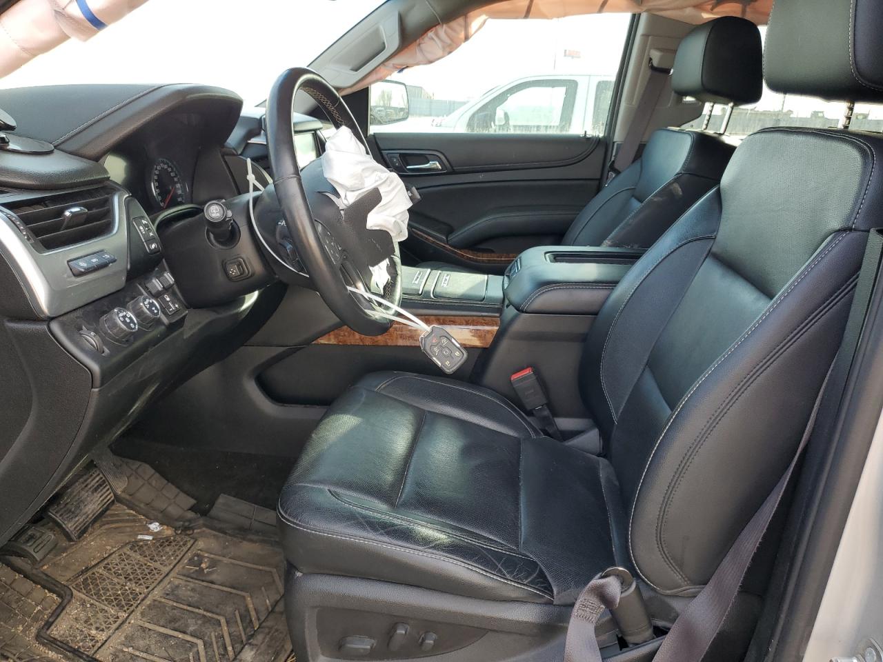 2017 Chevrolet Suburban VIN 1GNSKJKC0HR402146 Copart auction photo, front end damage thumbnail 7