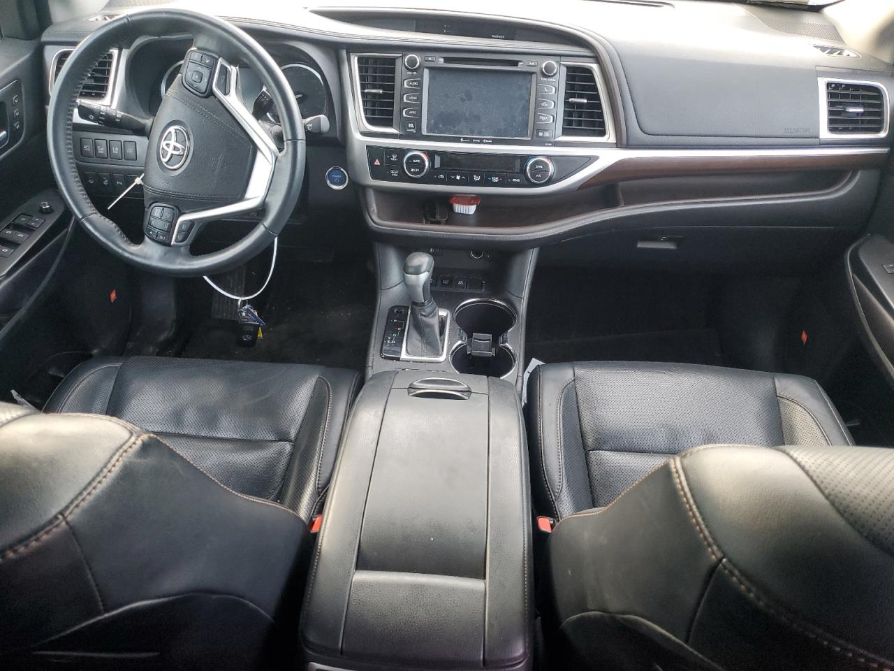 2016 Toyota Highlander VIN 5TDDCRFH9GS020541 Copart auction photo, front end damage thumbnail 8