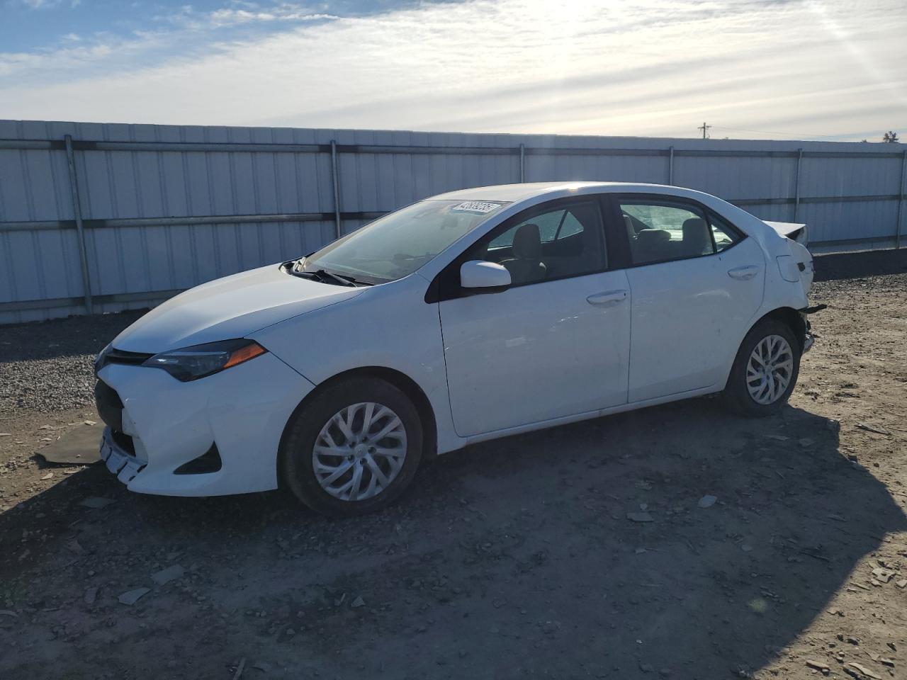 2019 Toyota Corolla VIN 5YFBURHE6KP935582