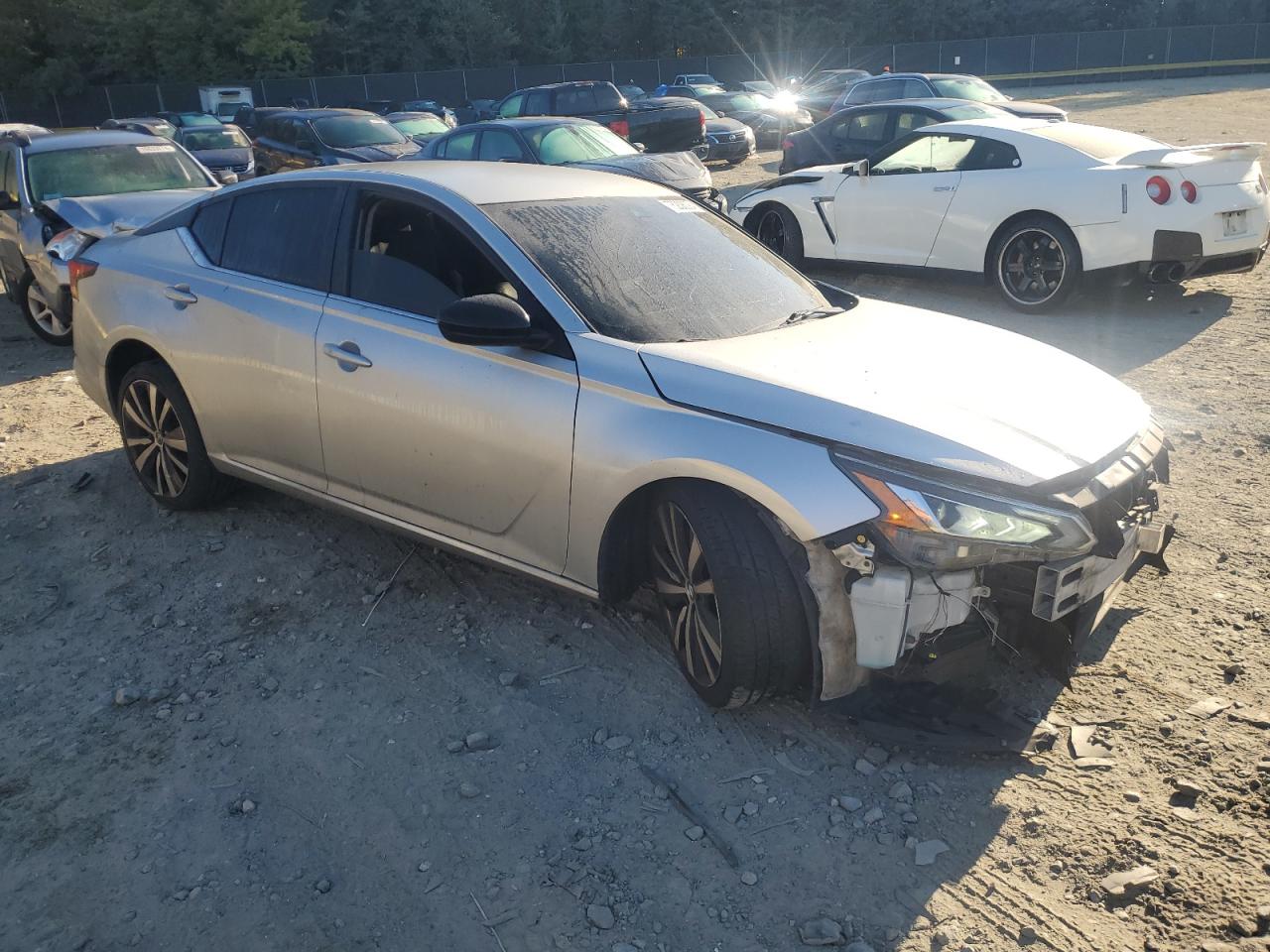2020 Nissan Altima VIN 1N4BL4CV7LC146452 Copart auction photo, front end / side damage thumbnail 4