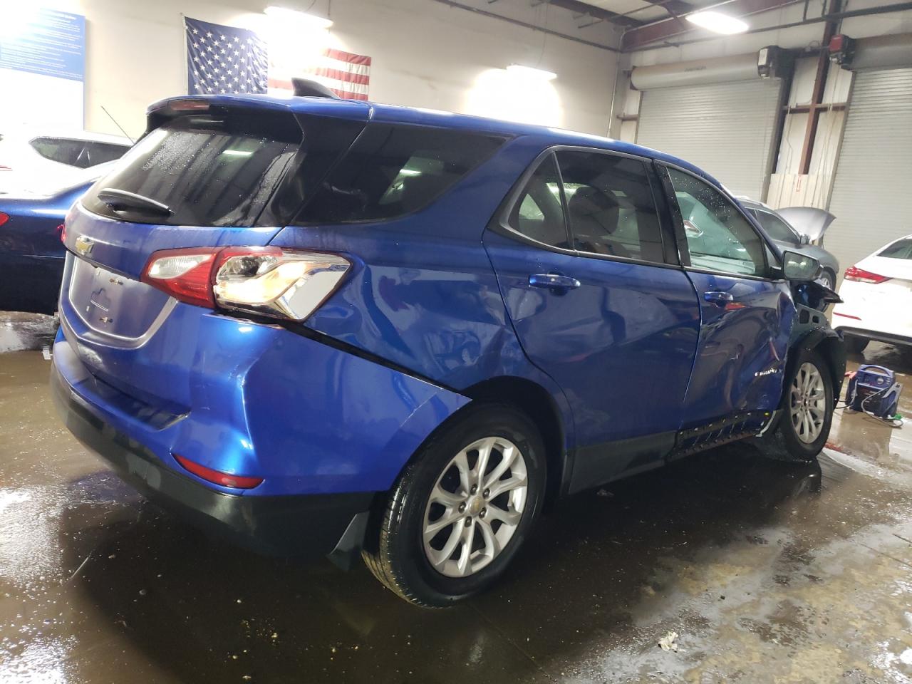 2019 Chevrolet Equinox VIN 3GNAXHEV5KS574146 Copart auction photo, front end / side damage thumbnail 3