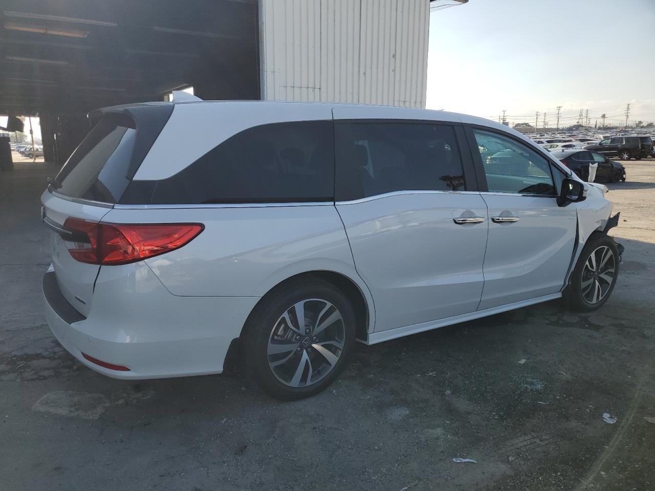 2024 Honda Odyssey VIN 5FNRL6H83RB015425 Copart auction photo, front end damage thumbnail 3