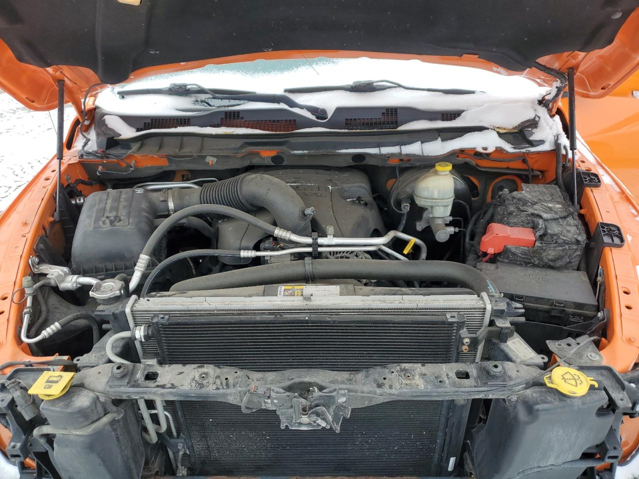 2015 RAM 1500 VIN 1C6RR7MTXFS677524 Copart auction photo, front end / minor dent/scratches damage thumbnail 11