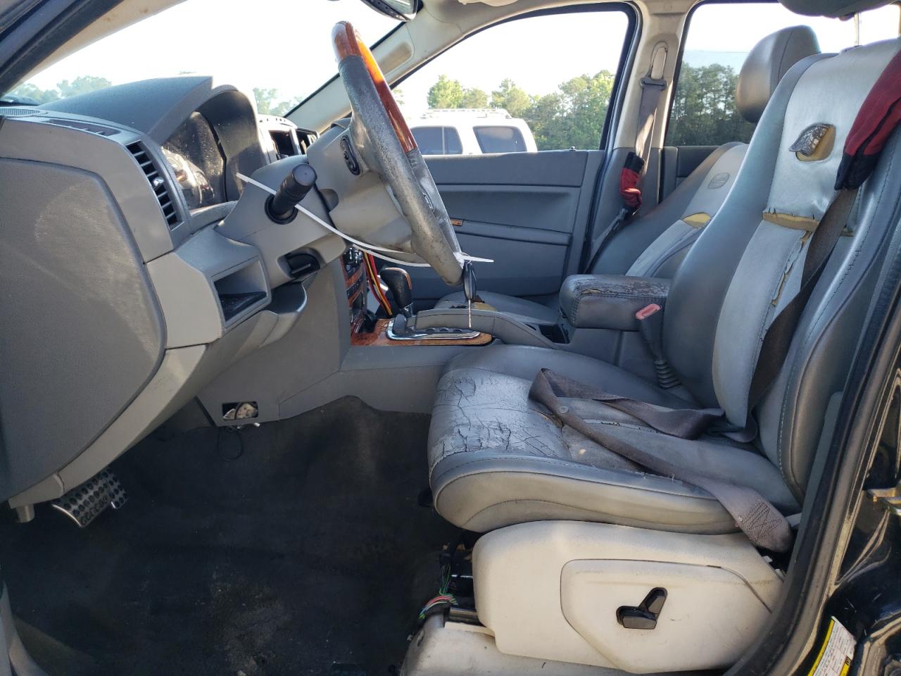 2006 Jeep Grand Cherokee VIN 1J8HS68226C218320 Copart auction photo, all over damage thumbnail 7