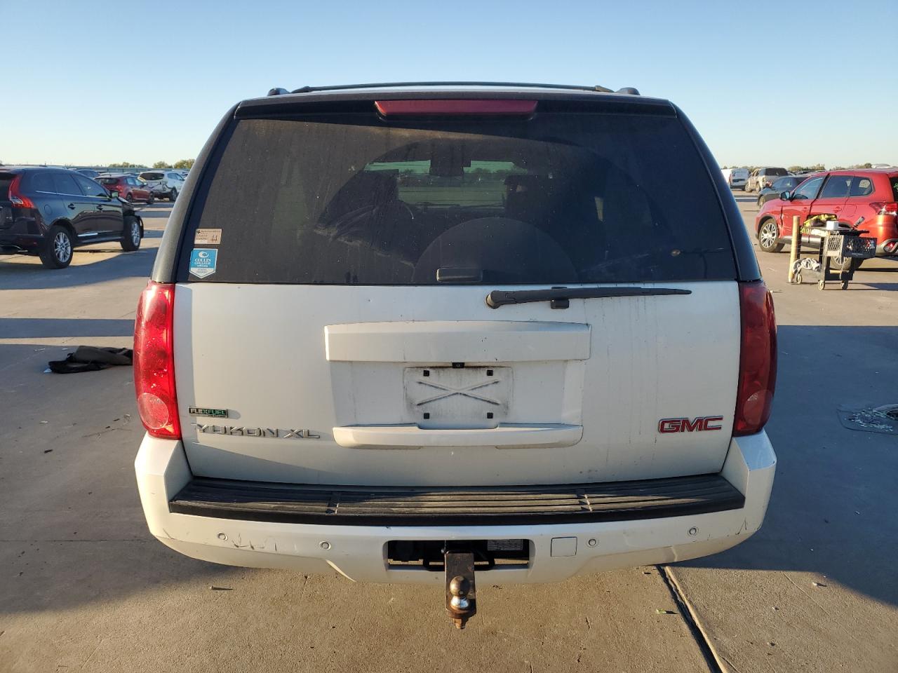 2011 GMC Yukon VIN 1GKS1KE0XBR359448 Copart auction photo, side damage thumbnail 6