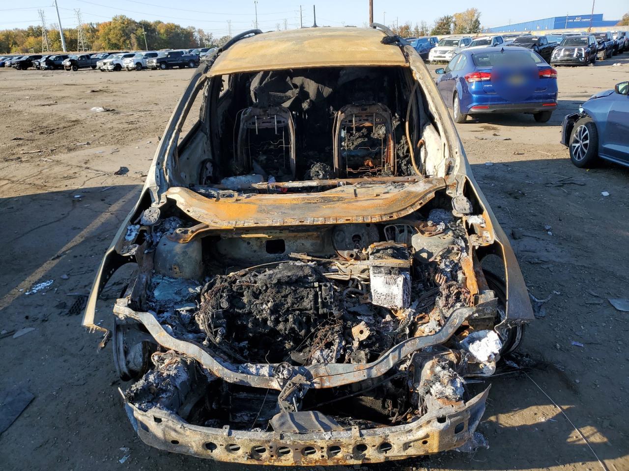 2018 Ford Escape VIN 1FMCU0HD5JUB23730 Copart auction photo, burn / missing/altered vin damage thumbnail 5