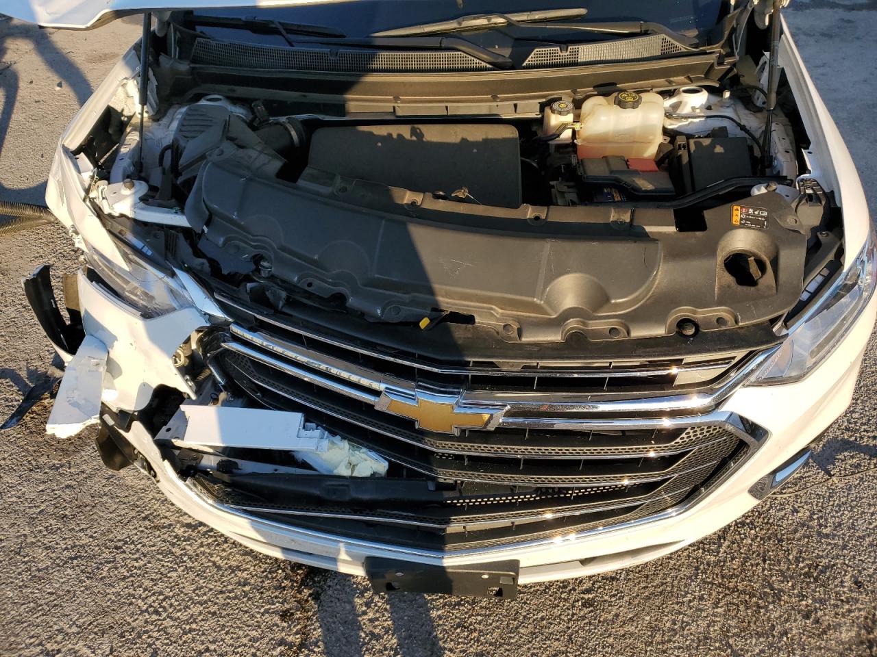 2018 Chevrolet Traverse VIN 1GNERKKW3JJ226903 Copart auction photo, front end damage thumbnail 12