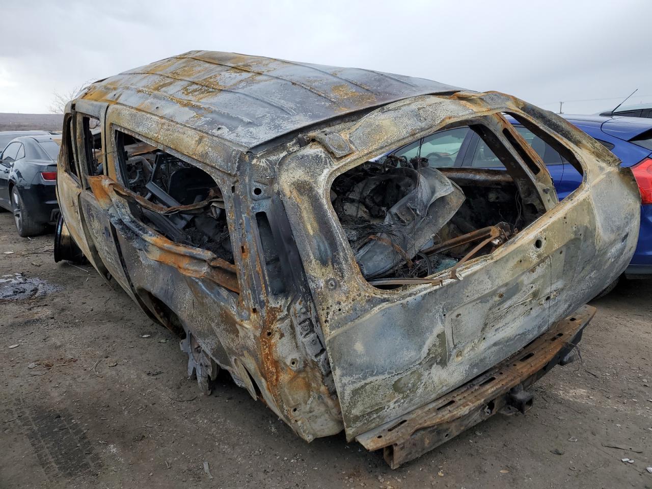 2009 Cadillac Escalade VIN 1GYFK26299R143167 Copart auction photo, burn damage thumbnail 2