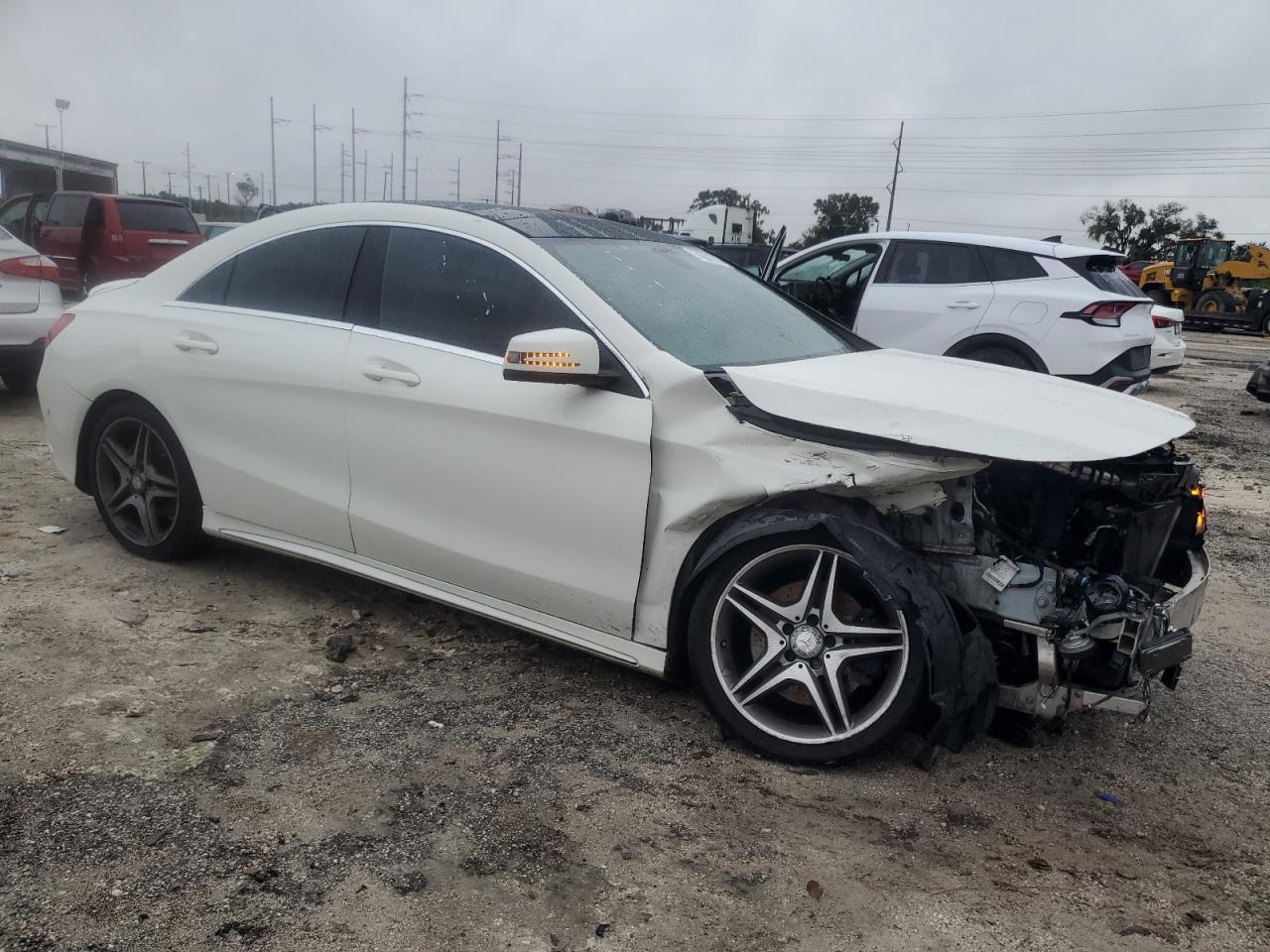 2014 Mercedes-Benz CLA-klasse VIN WDDSJ4EB1EN044550 Copart auction photo, front end damage thumbnail 4