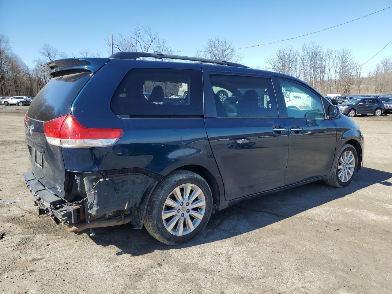 2012 Toyota Sienna VIN 5TDDK3DC4CS030461 Copart auction photo, rear end / side damage thumbnail 3