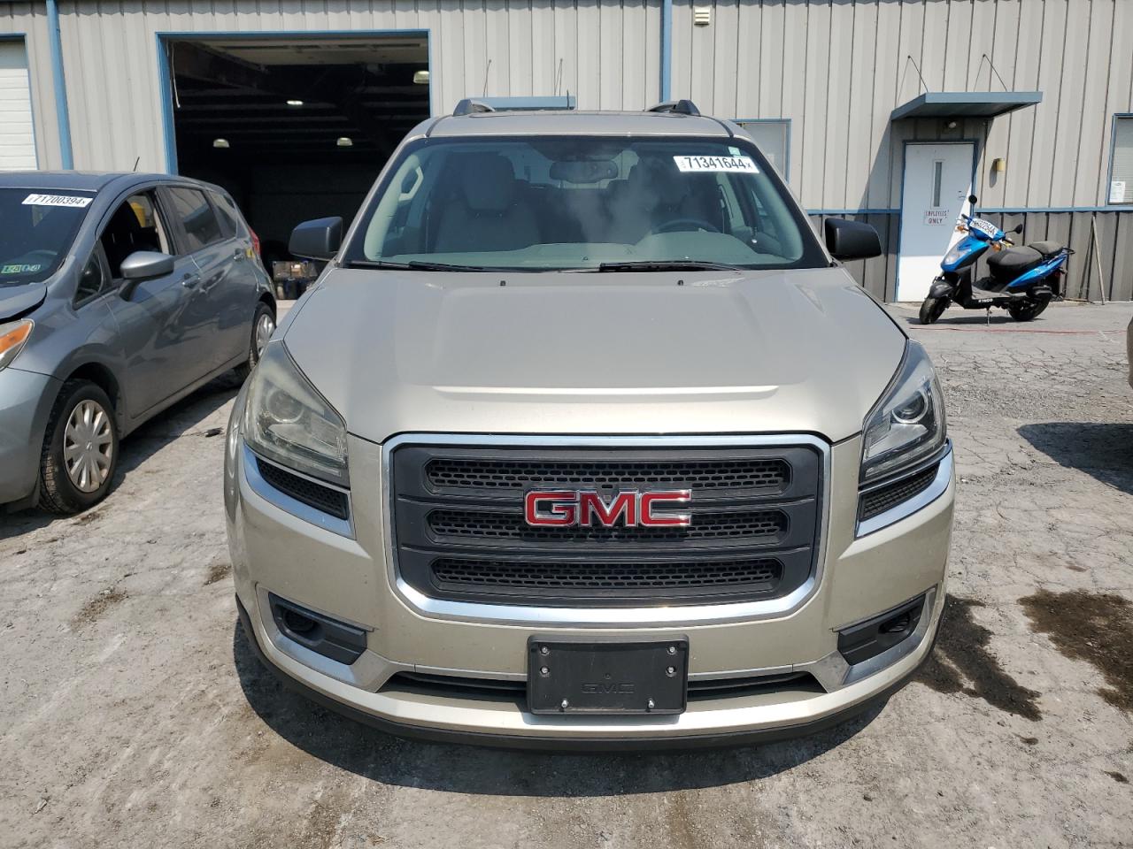 2015 GMC Acadia VIN 1GKKVPKD3FJ371079 Copart auction photo, front end / side damage thumbnail 5