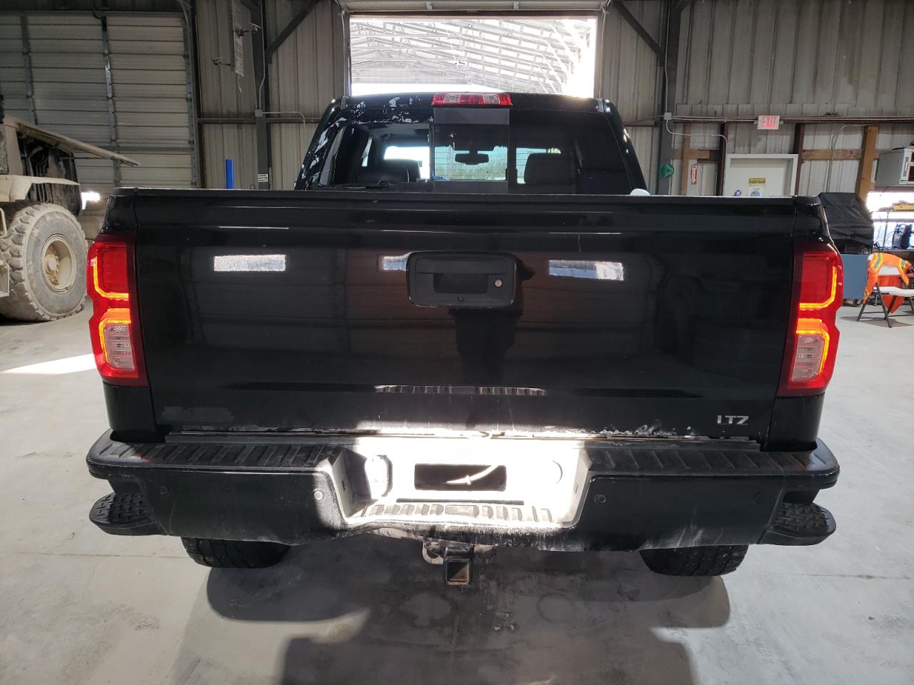 2017 Chevrolet Silverado VIN 3GCUKSEC6HG471331 Copart auction photo, minor dent/scratches damage thumbnail 6