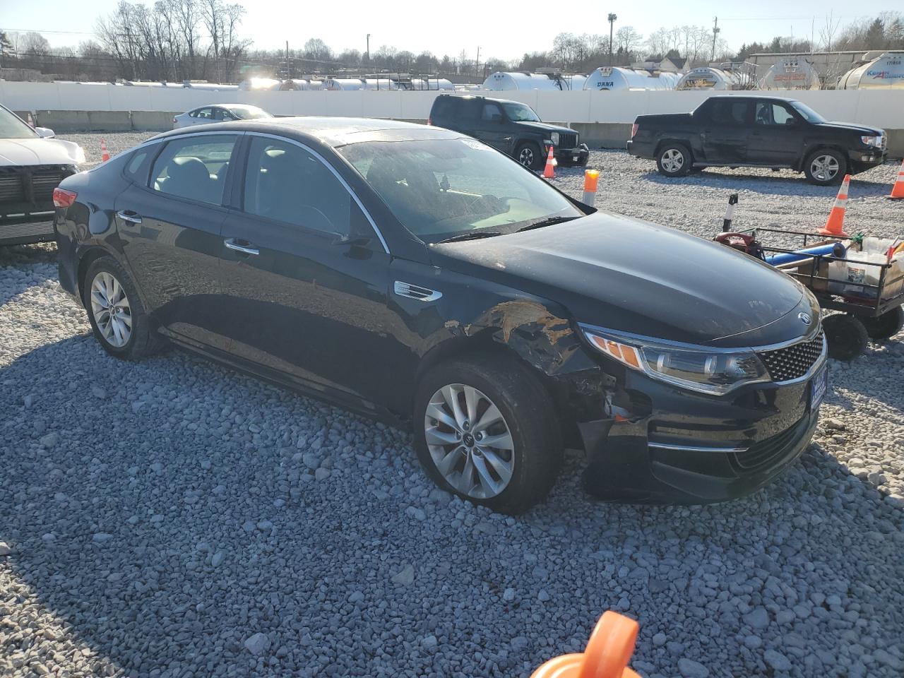 2017 KIA Optima VIN 5XXGU4L30HG150281 Copart auction photo, front end damage thumbnail 4