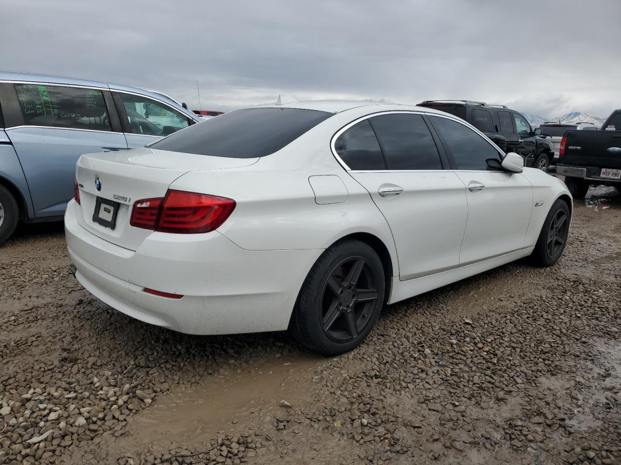 2013 BMW 5er VIN WBAXH5C50DDW14988 Copart auction photo, mechanical damage thumbnail 3