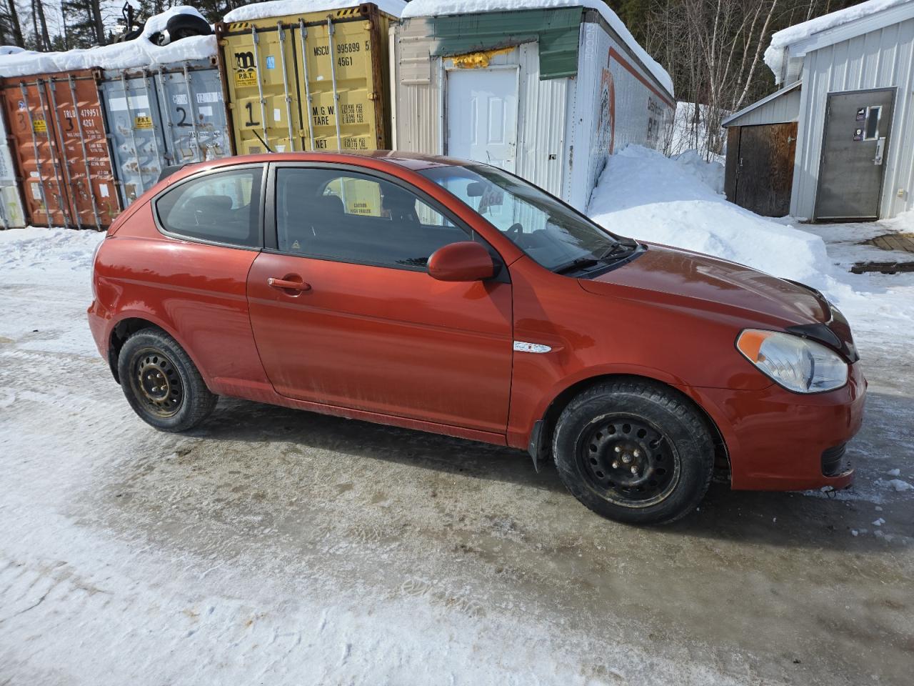 2009 Hyundai Accent VIN KMHCN35C29U134562 Copart auction photo, side / front end damage thumbnail 4