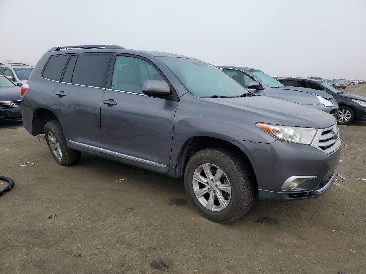 2013 Toyota Highlander VIN 5TDZK3EH9DS136938 Copart auction photo, rear end / vandalism damage thumbnail 4