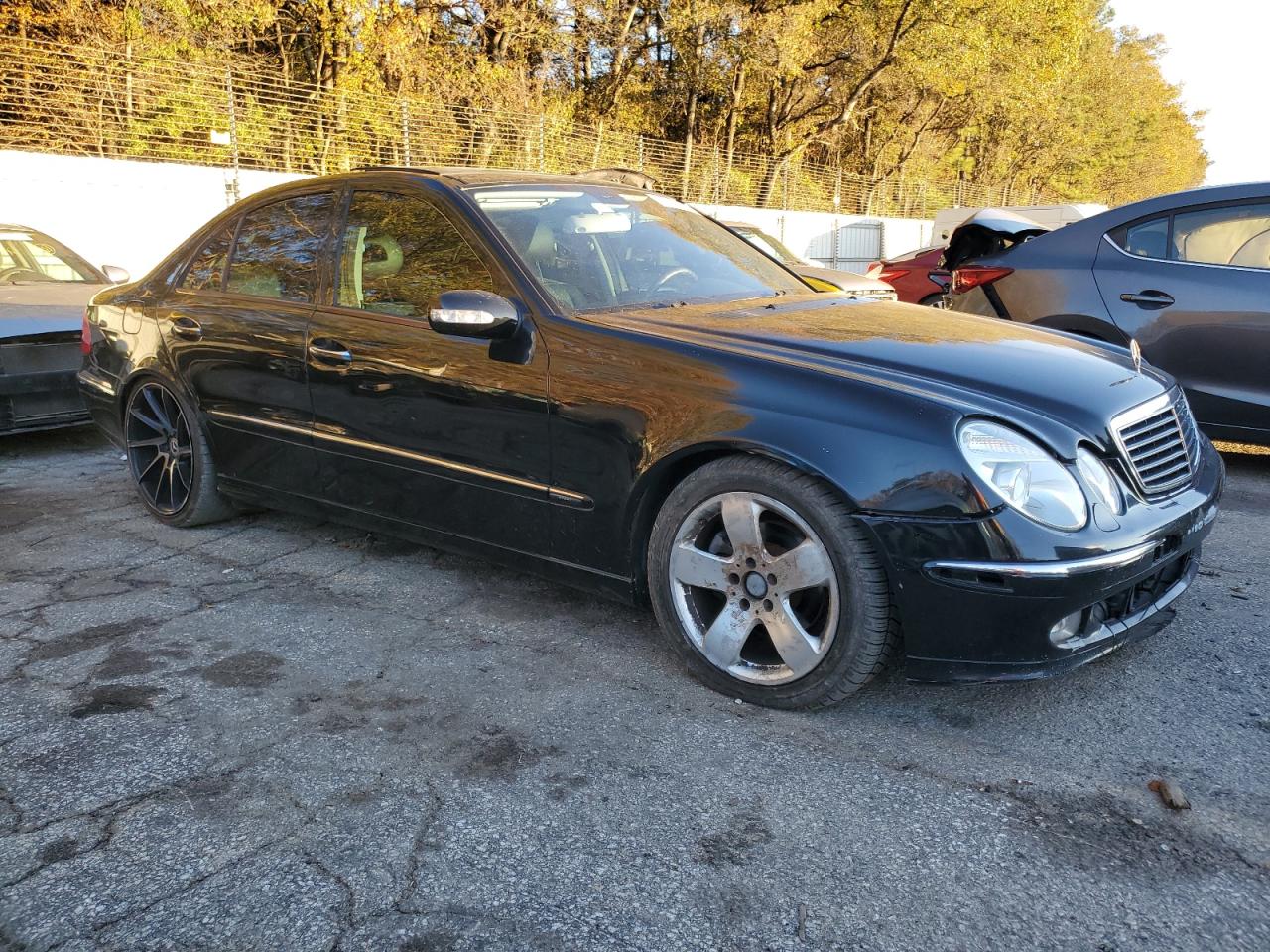 2003 Mercedes-Benz E-klasse VIN WDBUF65J83X110101 Copart auction photo, all over damage thumbnail 4