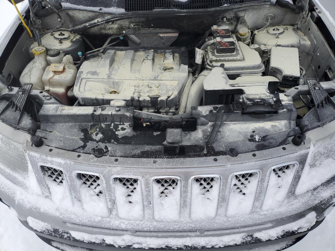 2016 Jeep Compass VIN 1C4NJDEB9GD730092 Copart auction photo, burn - engine / minor dent/scratches damage thumbnail 14