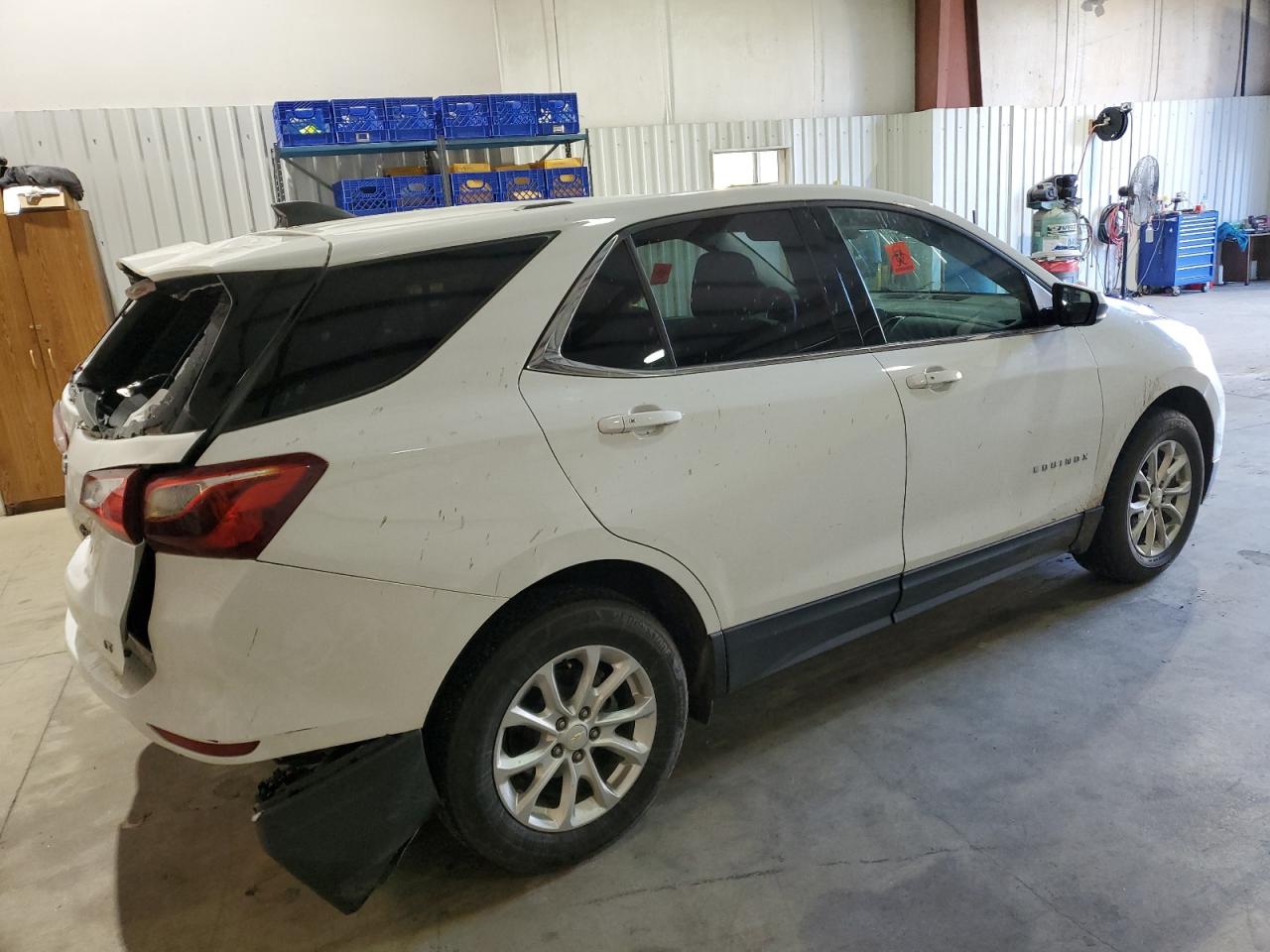 2018 Chevrolet Equinox VIN 2GNAXJEVXJ6268693 Copart auction photo, all over / minor dent/scratches damage thumbnail 3