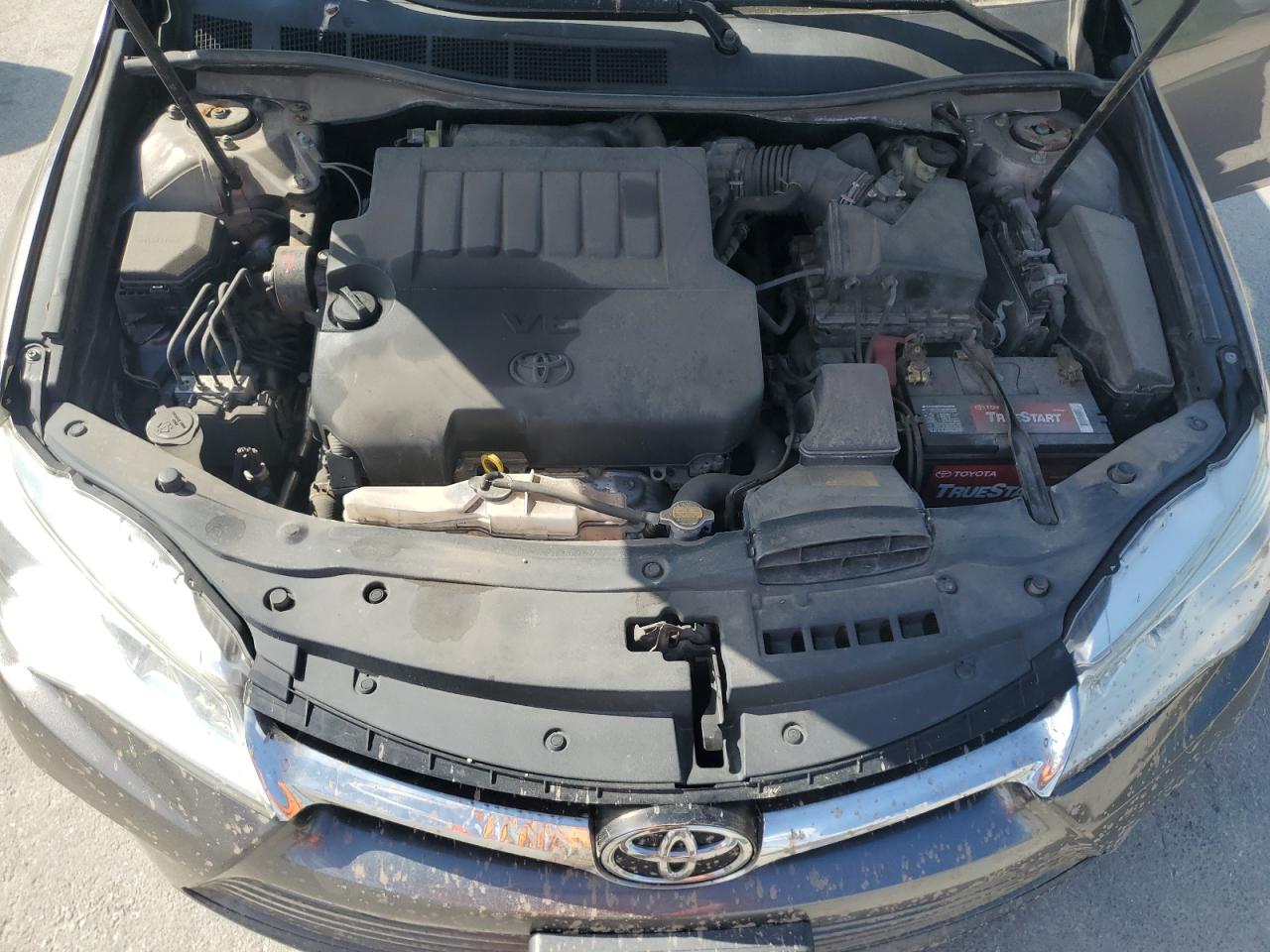 2015 Toyota Camry VIN 4T1BK1FKXFU563880 Copart auction photo, undercarriage / minor dent/scratches damage thumbnail 11