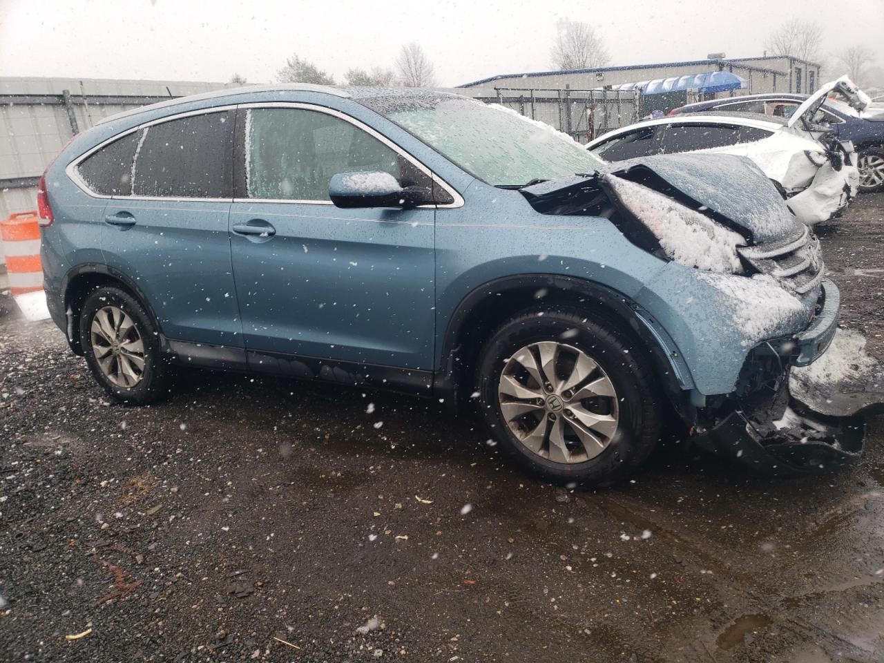 2014 Honda CR-V VIN 2HKRM3H70EH561520 Copart auction photo, front end / minor dent/scratches damage thumbnail 4
