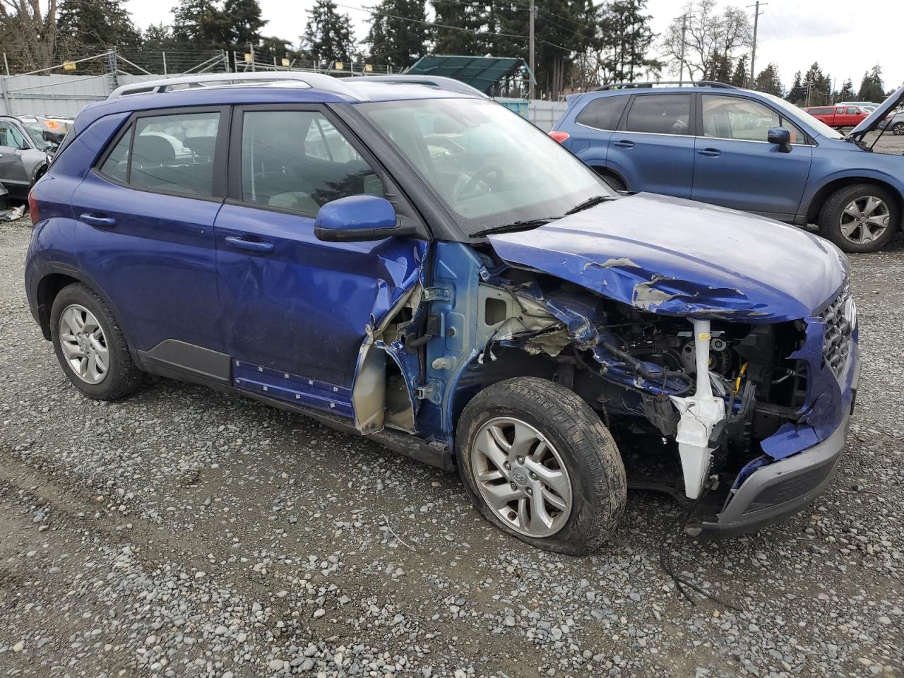 2020 Hyundai Venue VIN KMHRC8A39LU029107 Copart auction photo, front end / side damage thumbnail 4