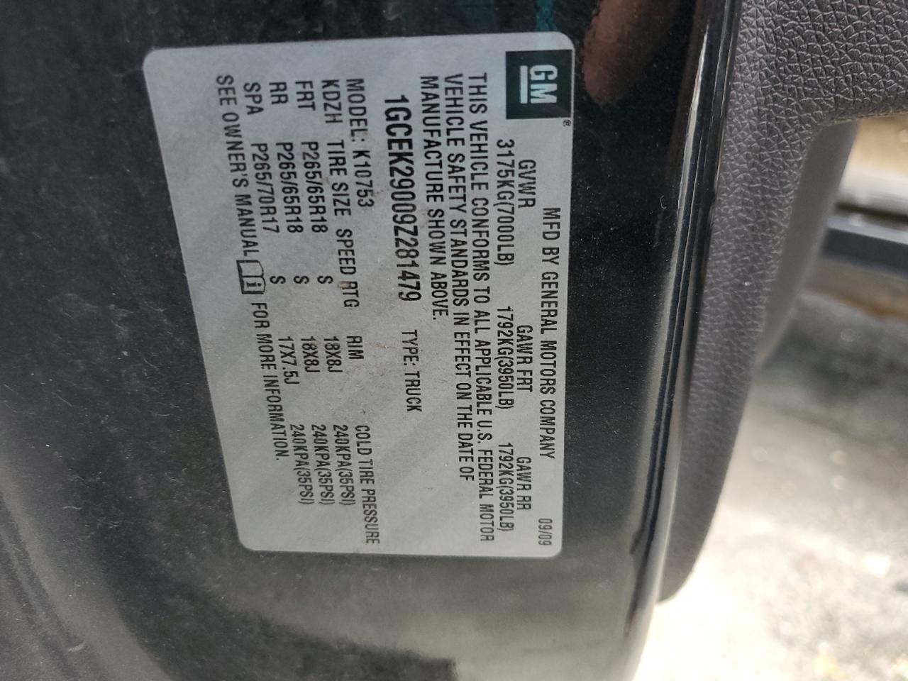 2009 Chevrolet Silverado VIN 1GCEK29009Z281479 Copart auction photo, rear end / side damage thumbnail 12