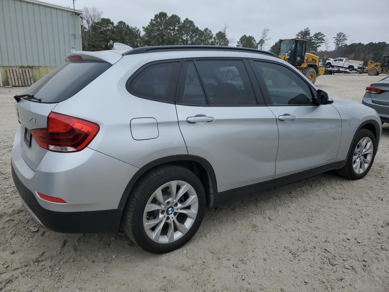 2014 BMW X1 VIN WBAVL1C52EVY13518 Copart auction photo, mechanical / minor dent/scratches damage thumbnail 3
