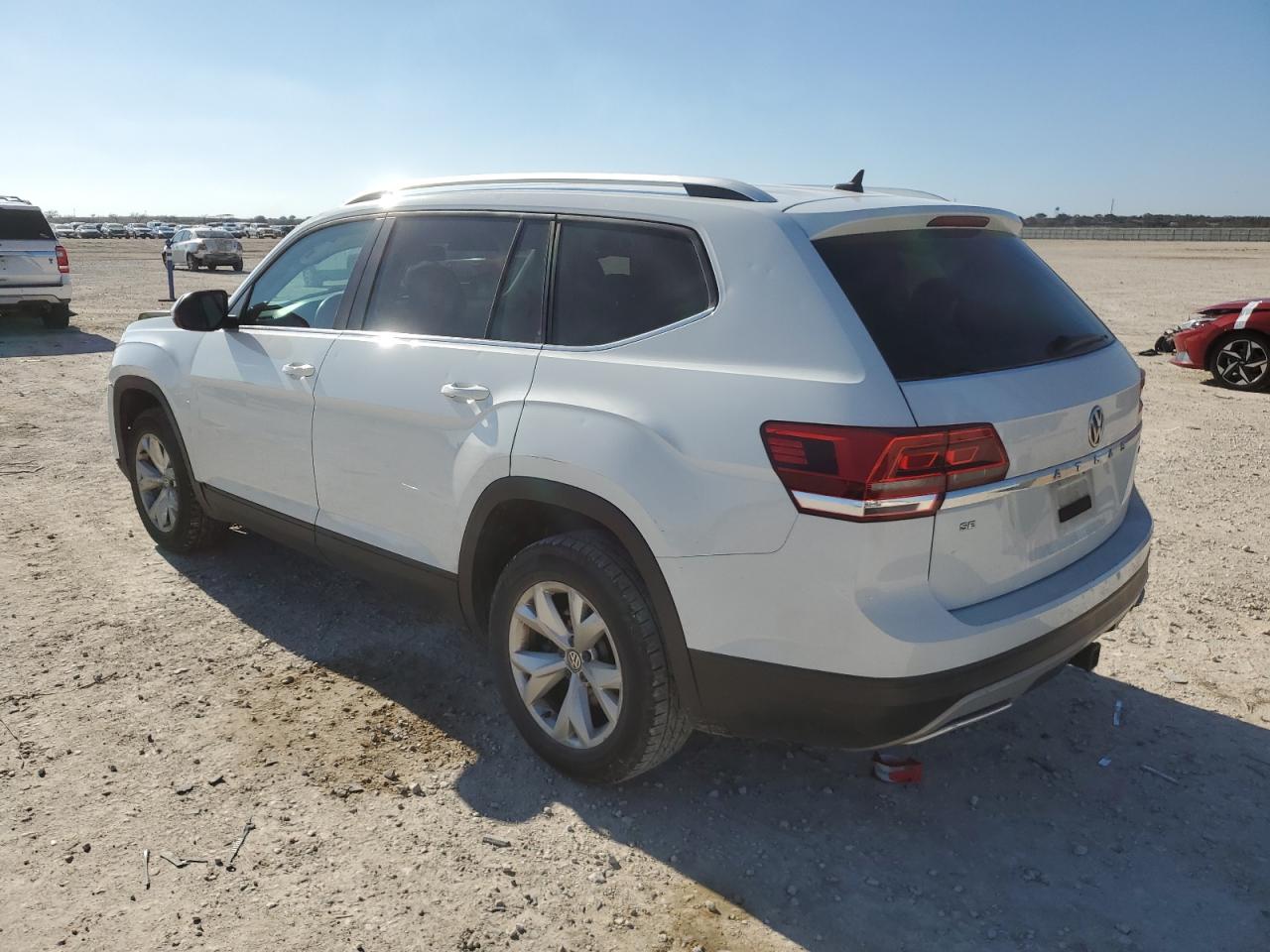 2019 Volkswagen Atlas VIN 1V2DR2CA0KC506970 Copart auction photo, hail / front end damage thumbnail 2