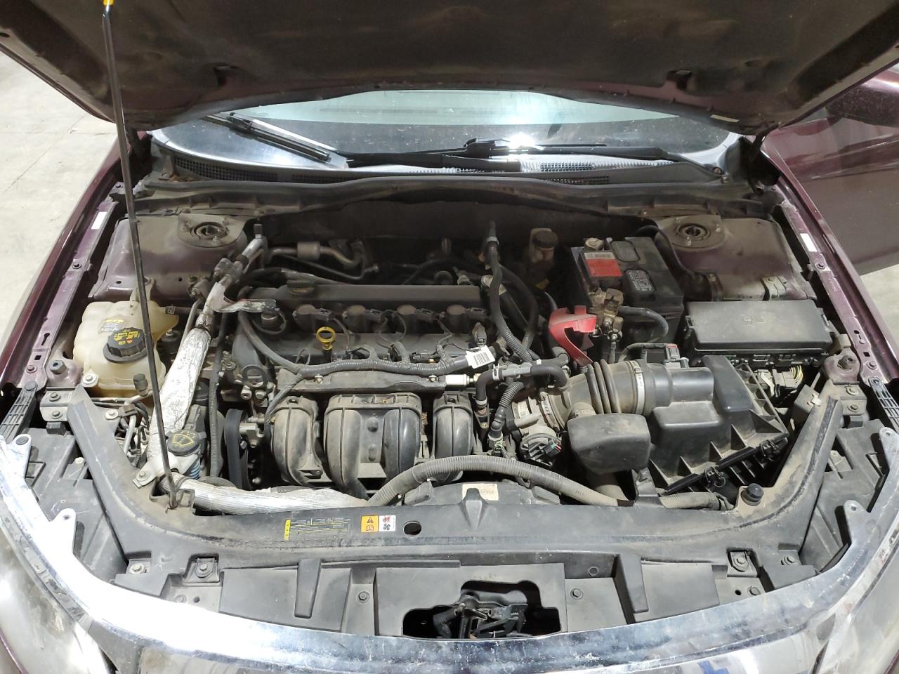 2012 Ford Fusion VIN 3FAHP0HAXCR301266 Copart auction photo, minor dent/scratches / mechanical damage thumbnail 11