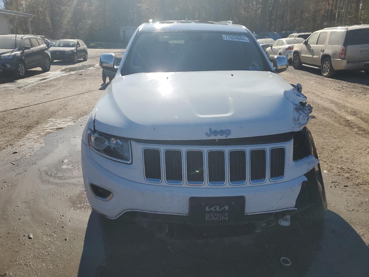 2016 Jeep Grand Cherokee VIN 1C4RJEBG1GC320786 Copart auction photo, front end / minor dent/scratches damage thumbnail 5