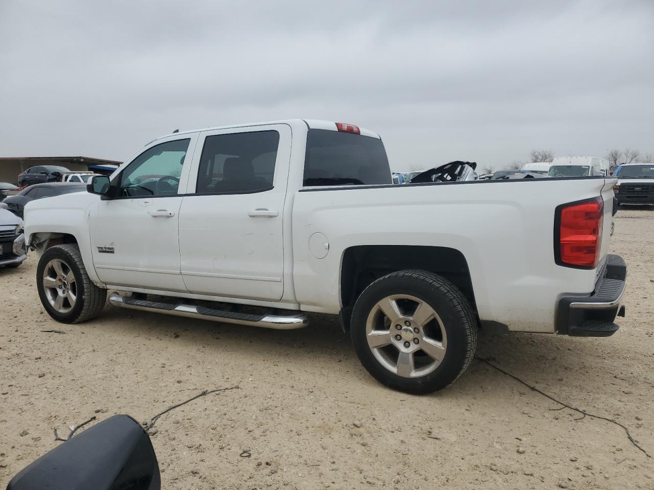 2015 Chevrolet Silverado VIN 3GCPCREC1FG313205 Copart auction photo, front end / minor dent/scratches damage thumbnail 2