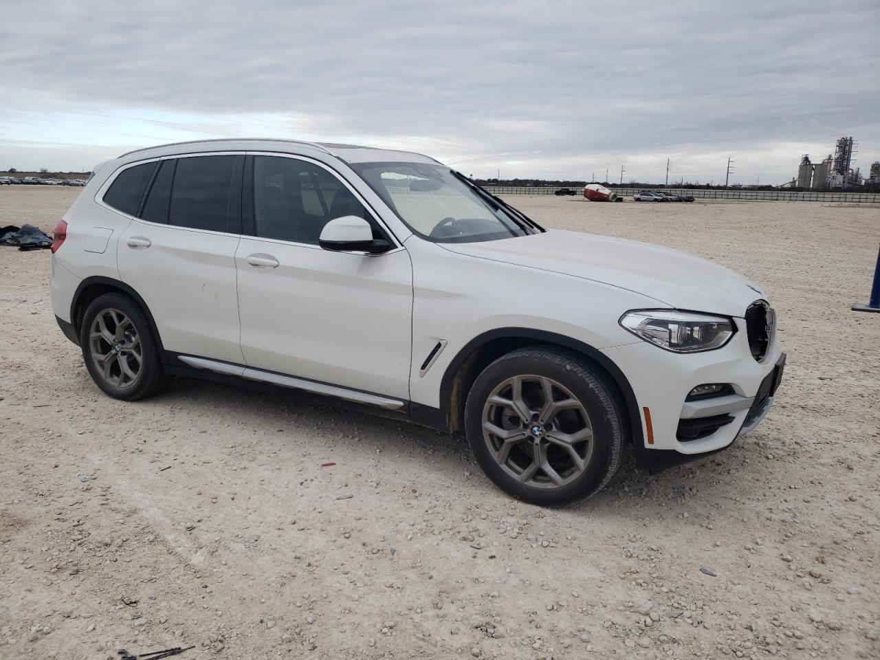 2020 BMW X3 VIN 5UXTY3C03L9B41620 Copart auction photo, front end / side damage thumbnail 4