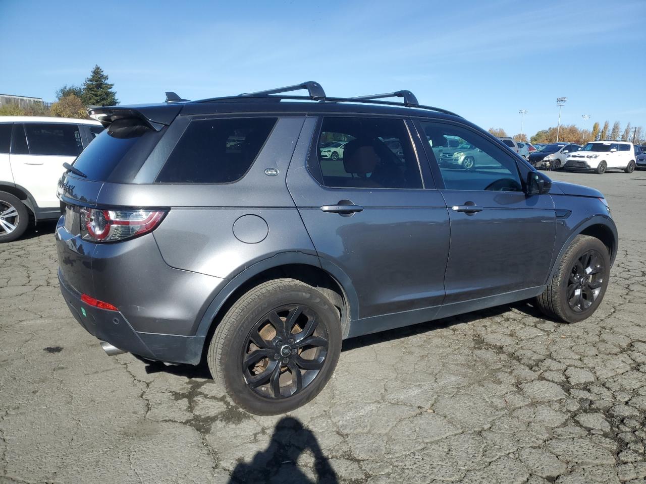 2016 Land Rover Discovery VIN SALCT2BG9GH563661 Copart auction photo, side damage thumbnail 3