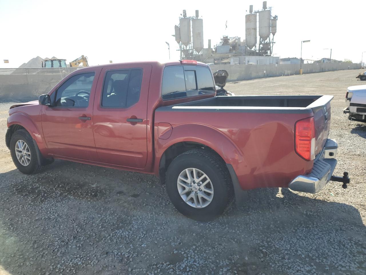 2018 Nissan Navara (Frontier) VIN 1N6DD0ER7JN713640 Copart auction photo, rear end / front end damage thumbnail 2