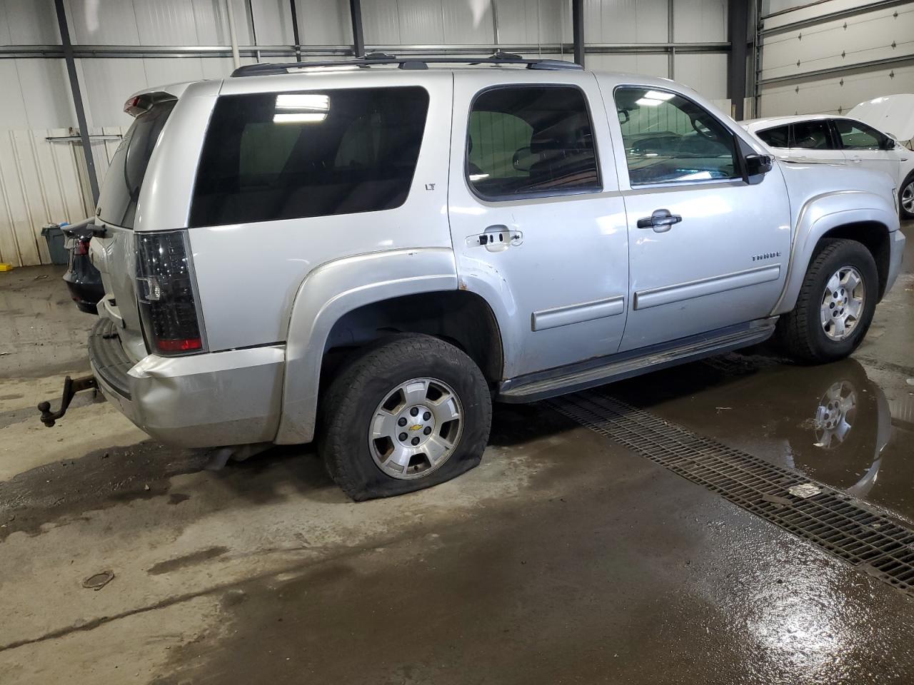 2010 Chevrolet Tahoe VIN 1GNUKBE01AR254238 Copart auction photo, all over damage thumbnail 3