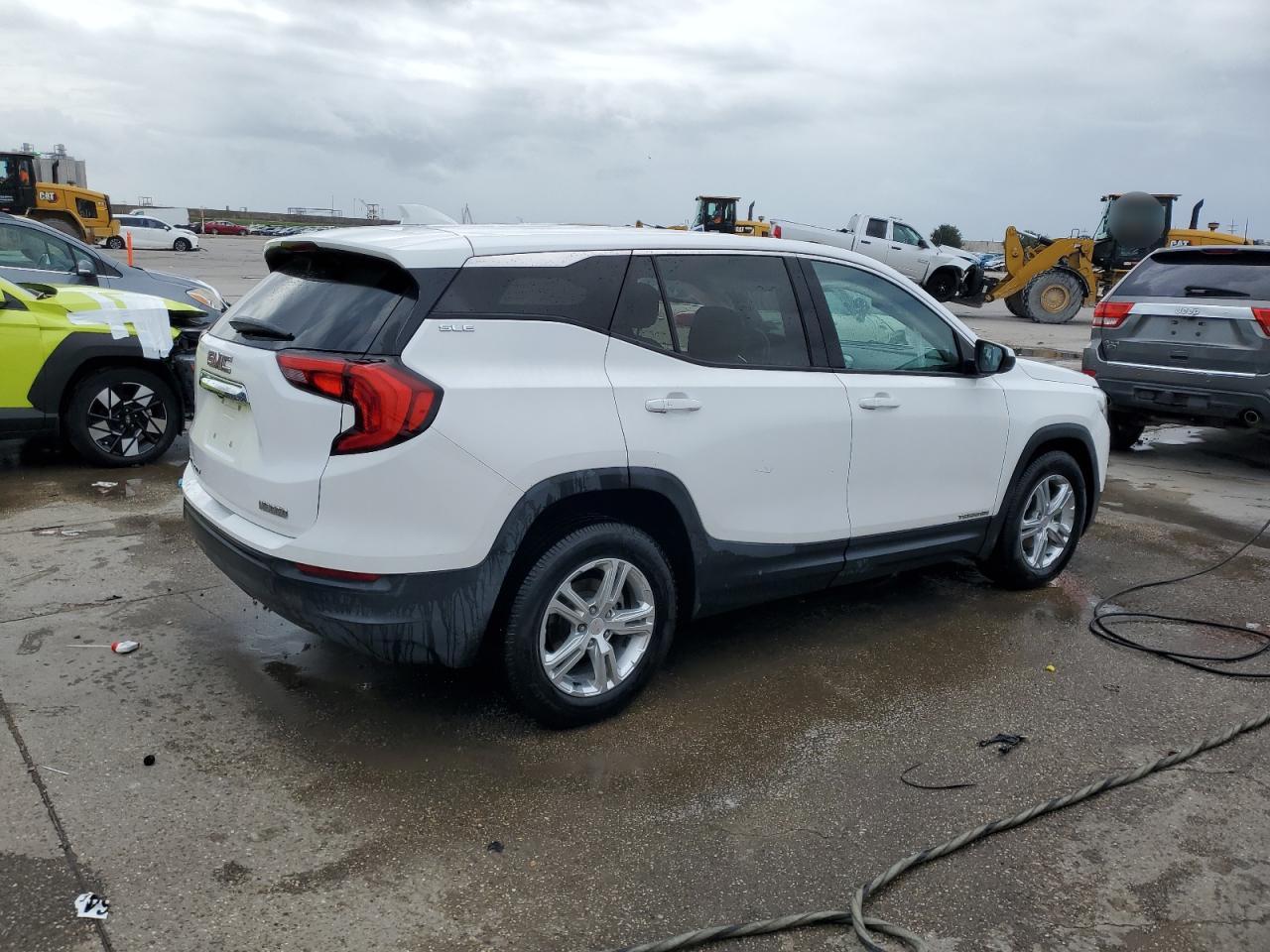 2019 GMC Terrain VIN 3GKALMEV4KL116674 Copart auction photo, front end / side damage thumbnail 3