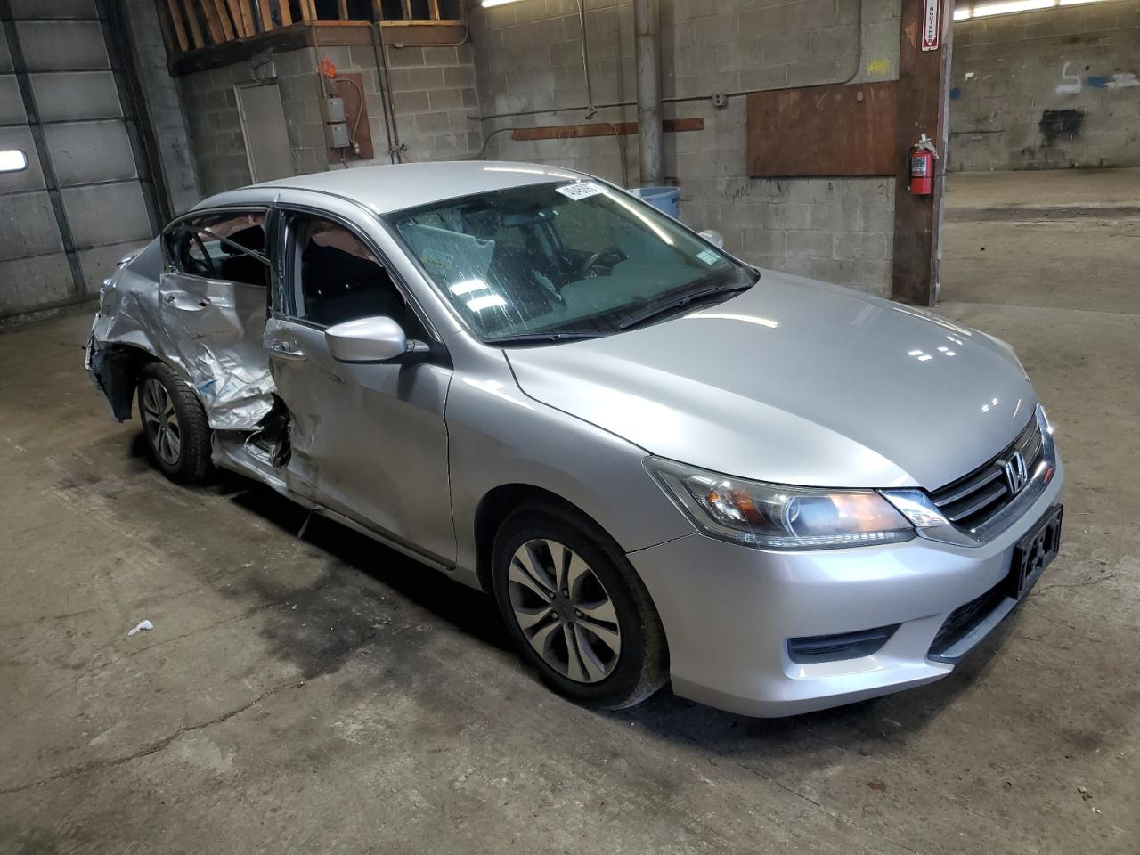 2014 Honda Accord VIN 1HGCR2F38EA183957 Copart auction photo, side / rear end damage thumbnail 4