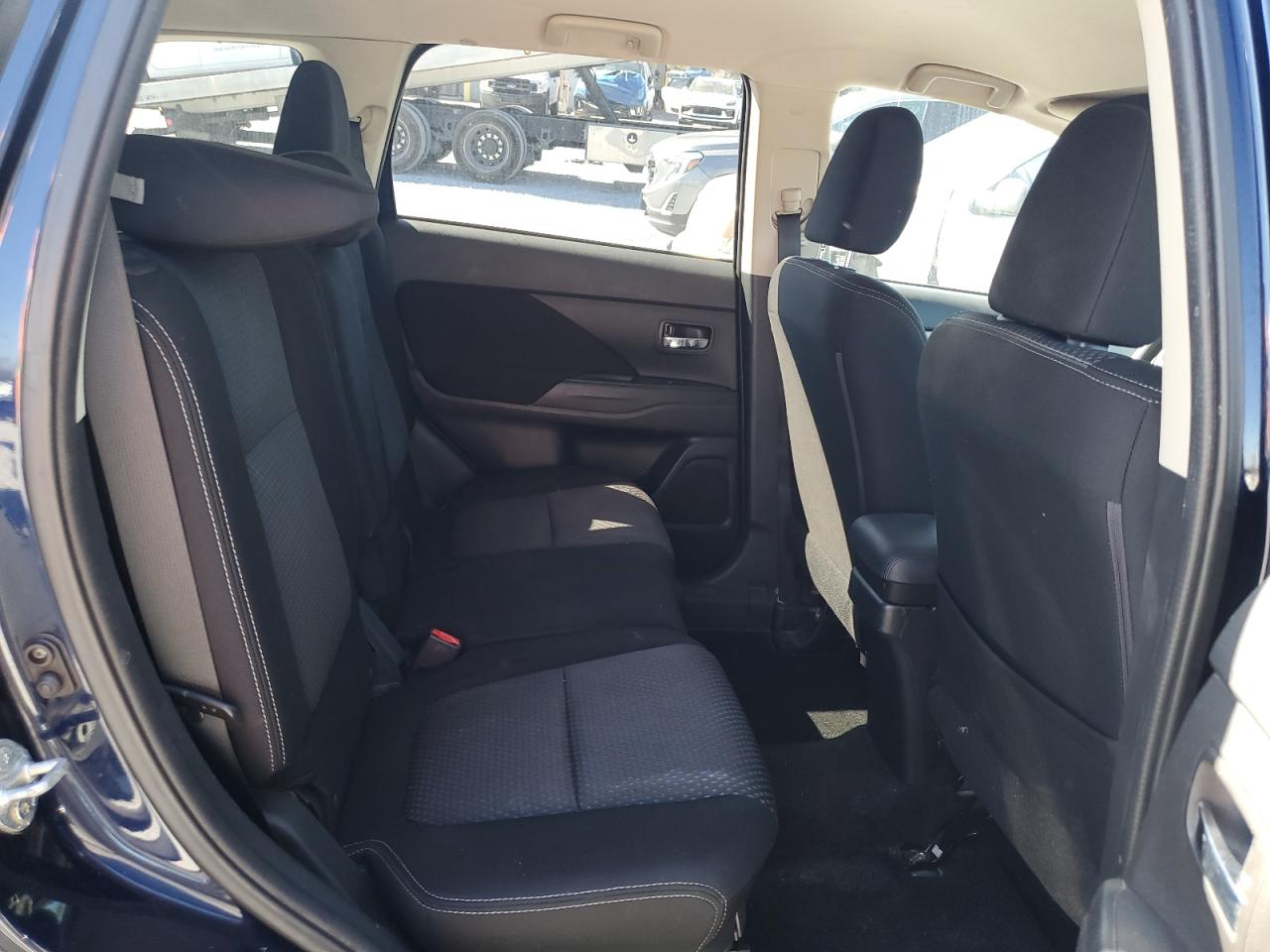 2018 Mitsubishi Outlander VIN JA4AD2A39JZ013995 Copart auction photo, front end damage thumbnail 11