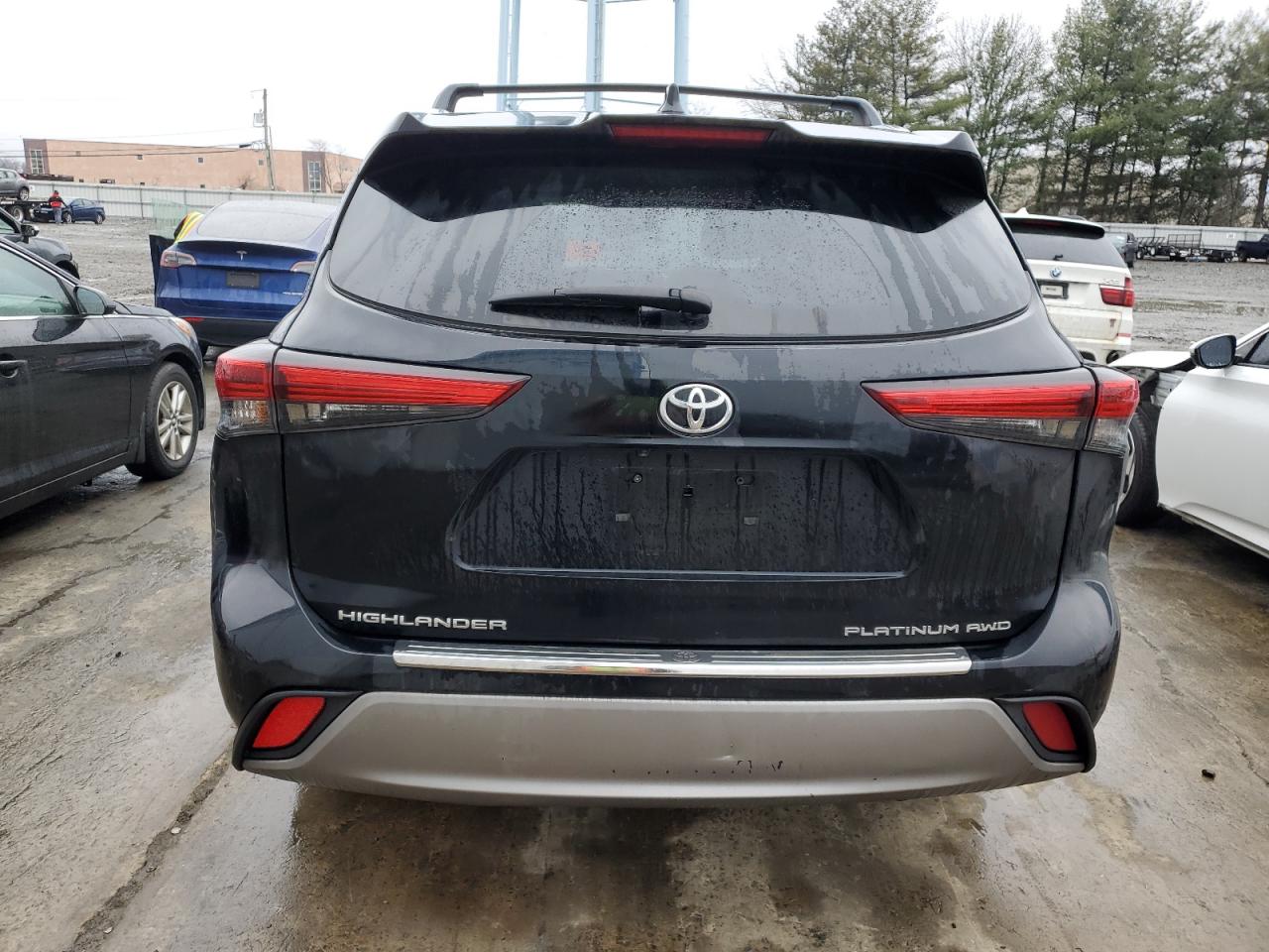 2022 Toyota Highlander VIN 5TDFZRBH8NS247942 Copart auction photo, front end / side damage thumbnail 6