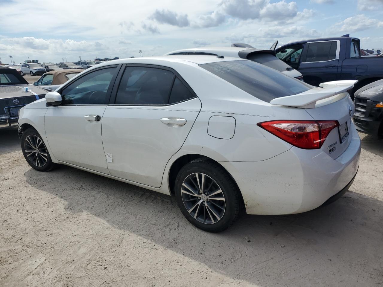 2018 Toyota Corolla VIN 5YFBURHE0JP829000 Copart auction photo, water/flood damage thumbnail 2