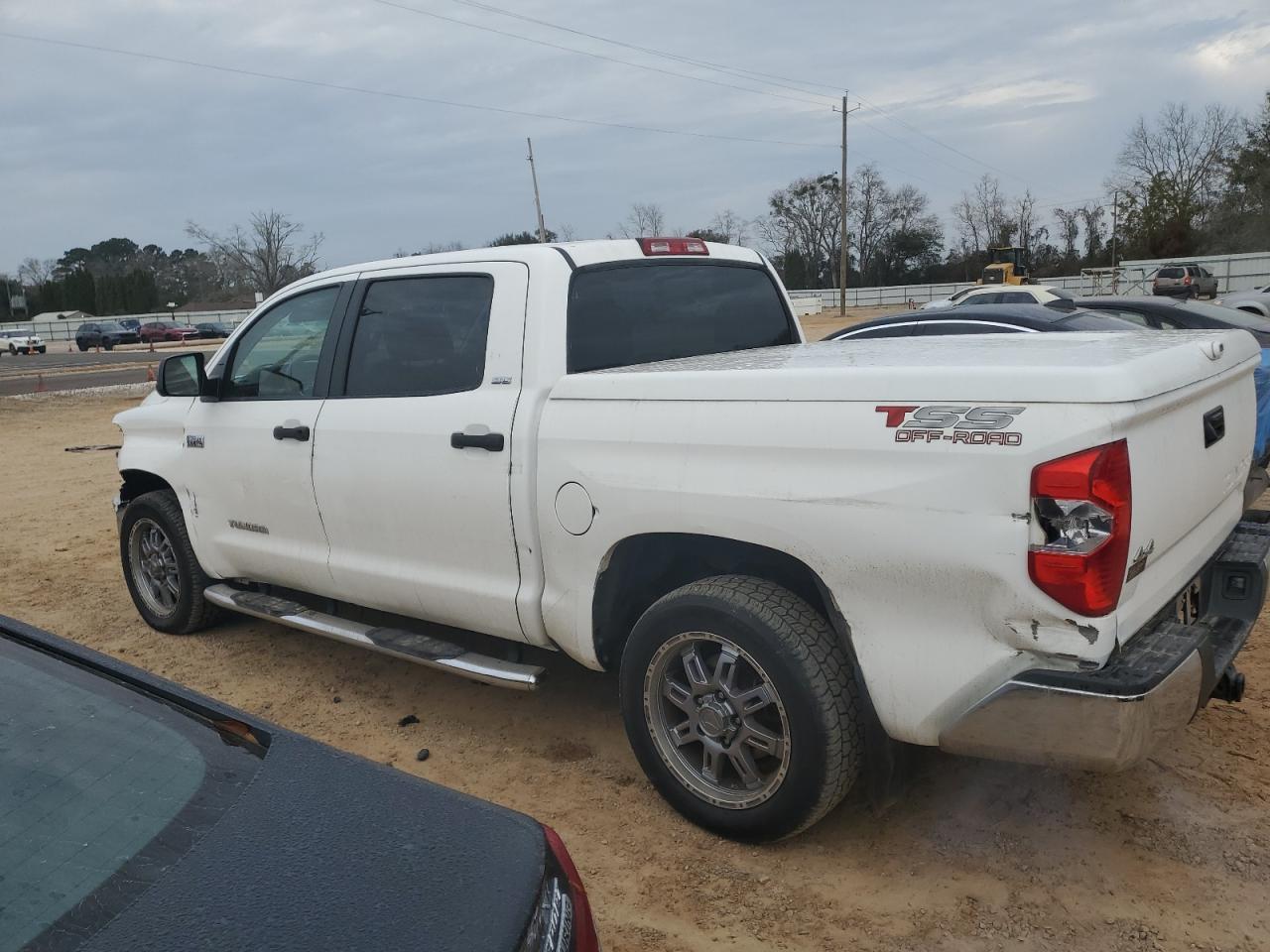 2019 Toyota Tundra VIN 5TFDW5F14KX803904 Copart auction photo, front end damage thumbnail 2
