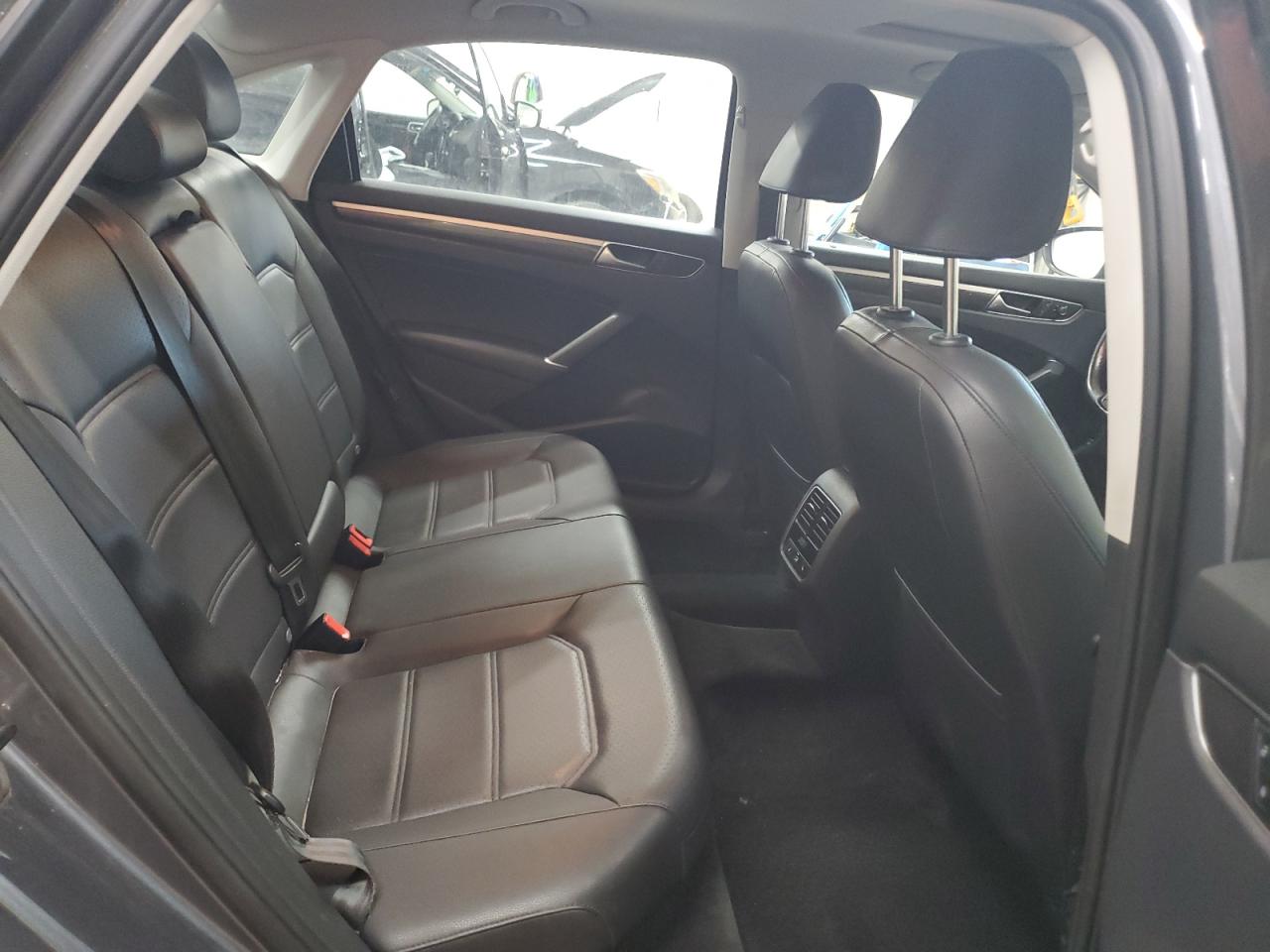 2016 Volkswagen Passat VIN 1VWBT7A33GC043805 Copart auction photo, front end / side damage thumbnail 10